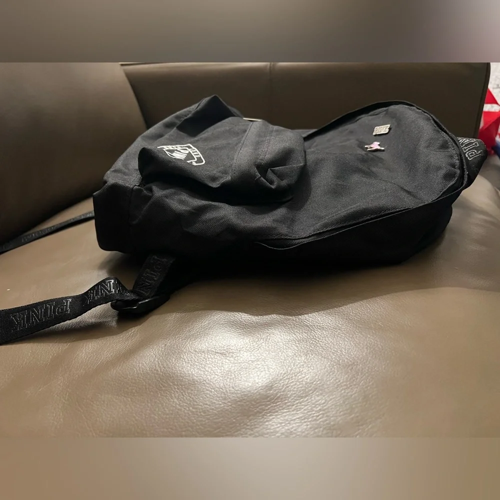 PINK 💕Victoria's Secret Black 🖤Small Backpack w/Logo & Exclusive Pins Details - Picture 4 of 16
